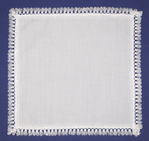 Biała chustka ozdobna